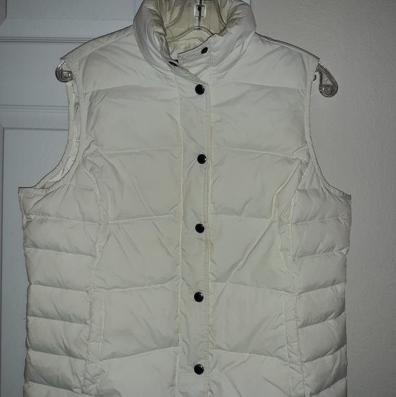 Off White Puffer Vest - Picture 1 of 6